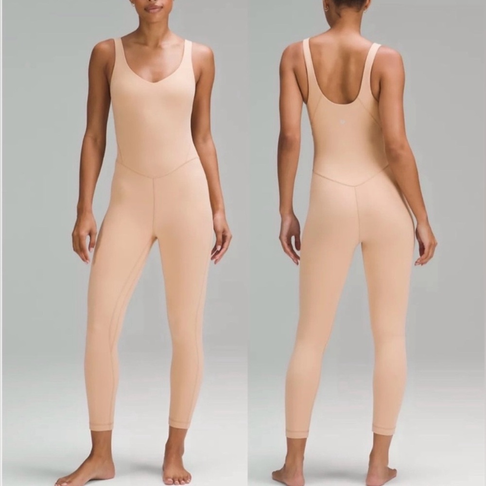 lululemon athletica NWT Beige Tan Bodysuit Size 4